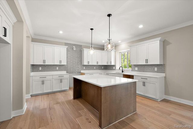 50419 Arcadia Drive, Macomb Township, MI 48042