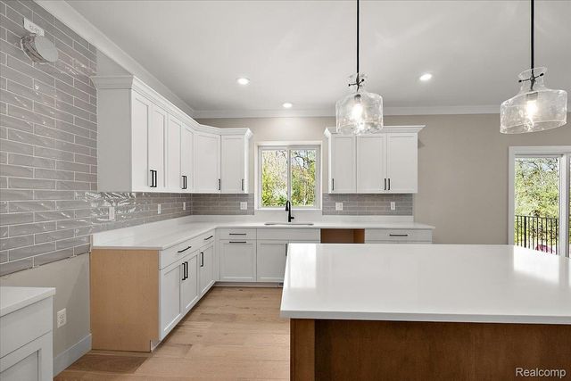 50419 Arcadia Drive, Macomb Township, MI 48042