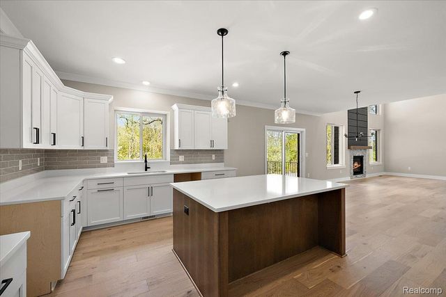 50419 Arcadia Drive, Macomb Township, MI 48042