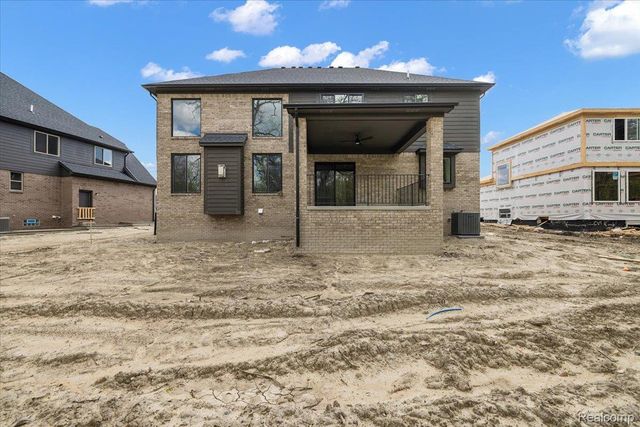 50419 Arcadia Drive, Macomb Township, MI 48042