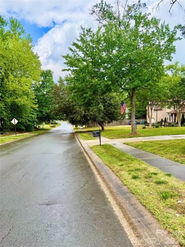 1808 Brandywine Drive, Matthews, NC 28105