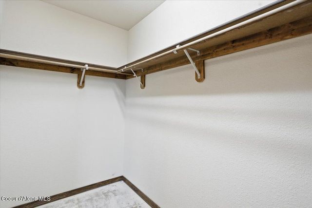 8931 N Davis Cir, Hayden, ID 83835