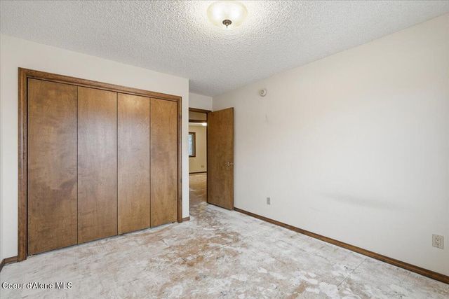 8931 N Davis Cir, Hayden, ID 83835