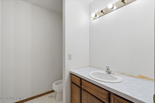 8931 N Davis Cir, Hayden, ID 83835