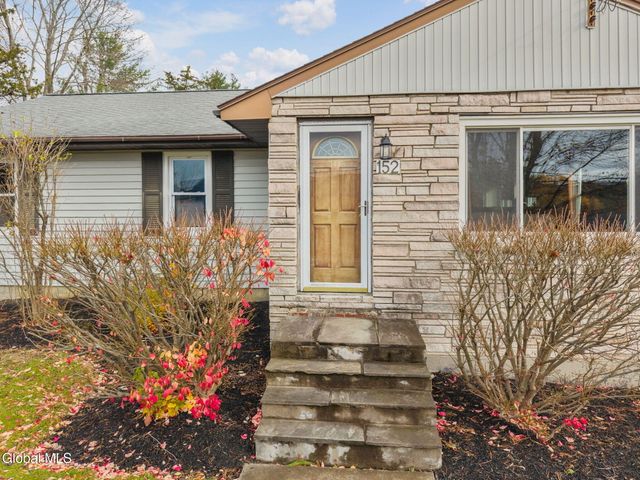 152 Crow Ridge Road, New Scotland, NY 12186