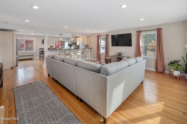 152 Crow Ridge Road, New Scotland, NY 12186