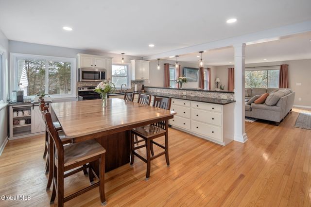 152 Crow Ridge Road, New Scotland, NY 12186