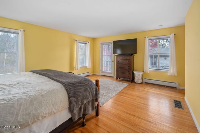 152 Crow Ridge Road, New Scotland, NY 12186