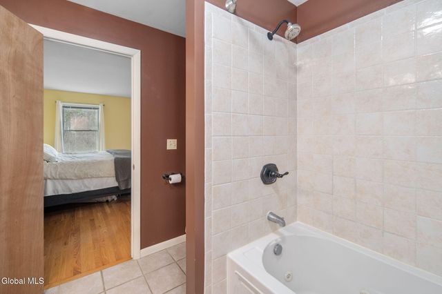 152 Crow Ridge Road, New Scotland, NY 12186