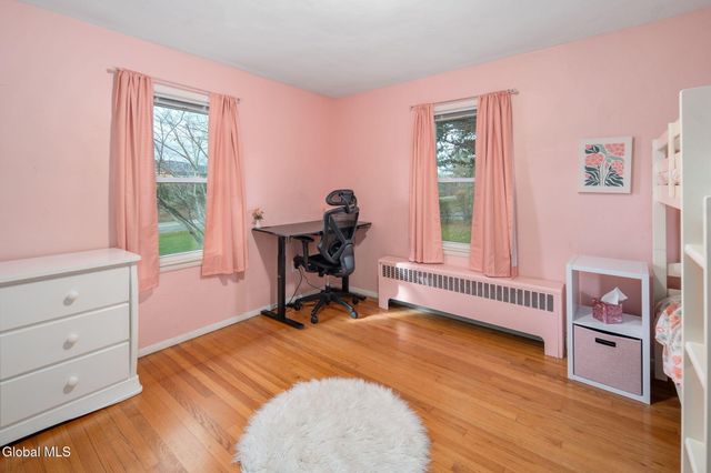 152 Crow Ridge Road, New Scotland, NY 12186