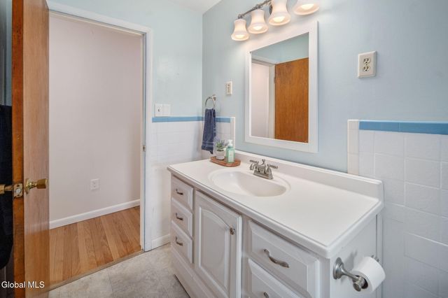 152 Crow Ridge Road, New Scotland, NY 12186