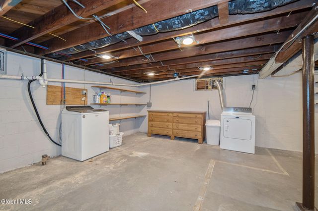 152 Crow Ridge Road, New Scotland, NY 12186