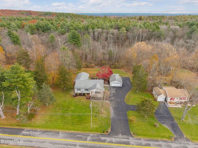 152 Crow Ridge Road, New Scotland, NY 12186