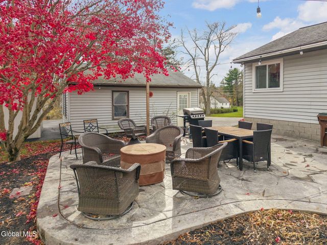 152 Crow Ridge Road, New Scotland, NY 12186