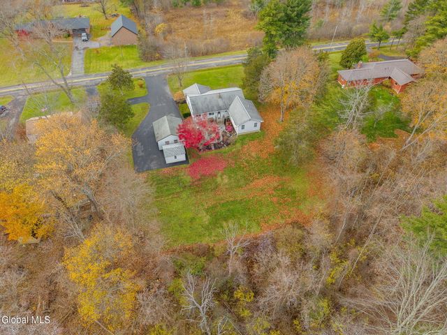 152 Crow Ridge Road, New Scotland, NY 12186