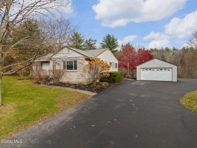 152 Crow Ridge Road, New Scotland, NY 12186