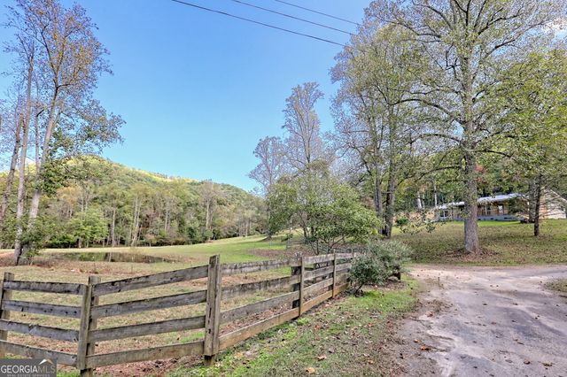 1306 Hot House Road, Hayesville, NC 28904