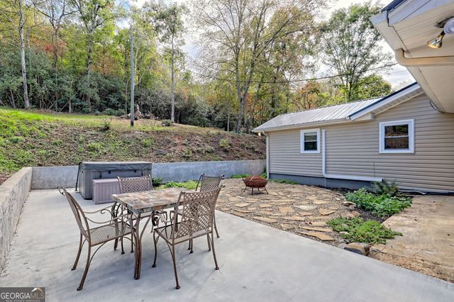 1306 Hot House Road, Hayesville, NC 28904