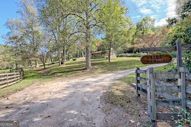 1306 Hot House Road, Hayesville, NC 28904