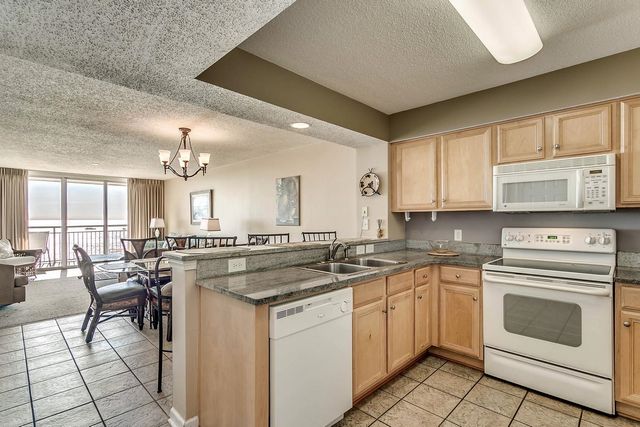 1401 S Ocean Blvd Unit 902, North Myrtle Beach, SC 29582
