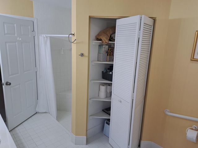 7047 Summer Tree Drive, Boynton Beach, FL 33437