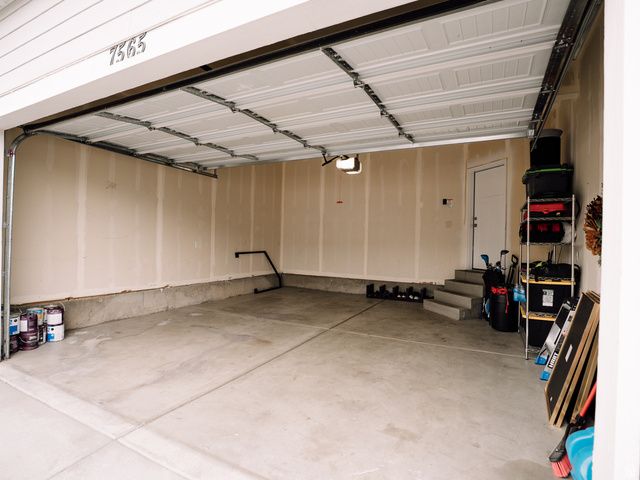 7565 N HUTCH LN, Eagle Mountain, UT 84005