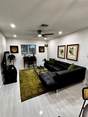 4101 NW 10th Street, Coconut Creek, FL 33066