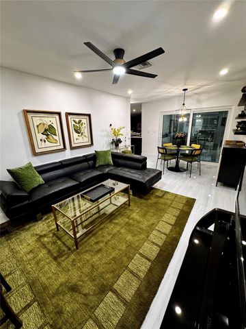 4101 NW 10th Street, Coconut Creek, FL 33066