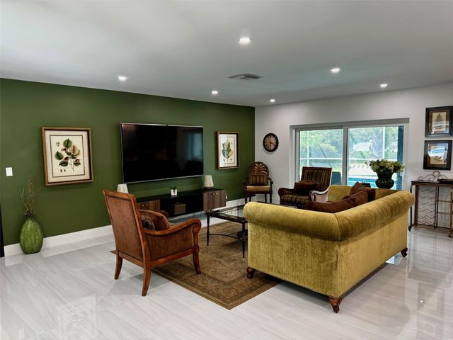 4101 NW 10th Street, Coconut Creek, FL 33066