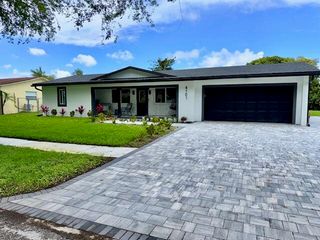 4101 NW 10th Street, Coconut Creek, FL 33066