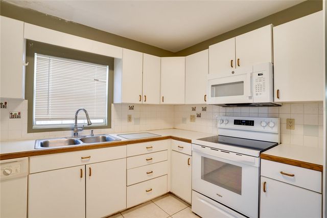 9483 55TH STREET N, Pinellas Park, FL 33782