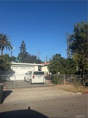 2245 Anaheim, Costa Mesa, CA 92627