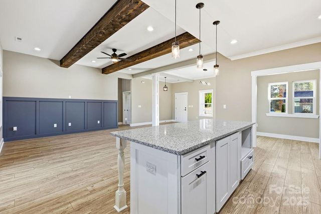 79 Crystal Mountain Drive, Hendersonville, NC 28739