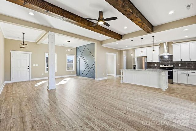 79 Crystal Mountain Drive, Hendersonville, NC 28739