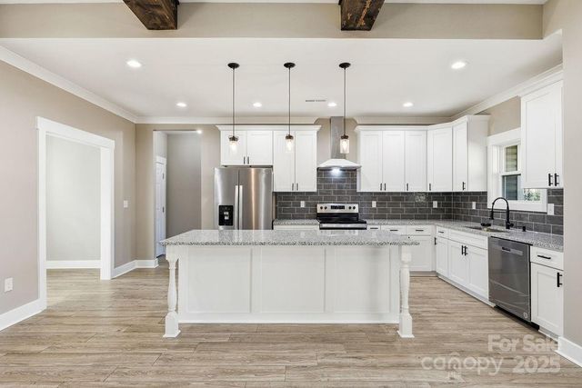 79 Crystal Mountain Drive, Hendersonville, NC 28739