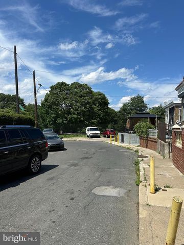 4768 TAMPA ST, Philadelphia, PA 19120