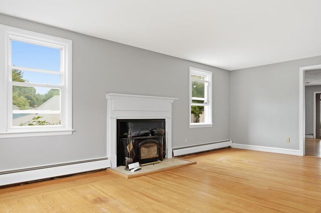 12 Buttonwood Drive, Cranston, RI 02920
