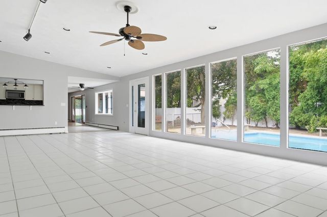 12 Buttonwood Drive, Cranston, RI 02920
