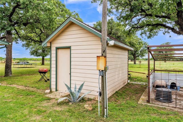 209 Dixie Road, Weatherford, TX 76087