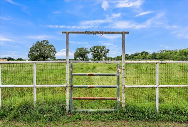 209 Dixie Road, Weatherford, TX 76087