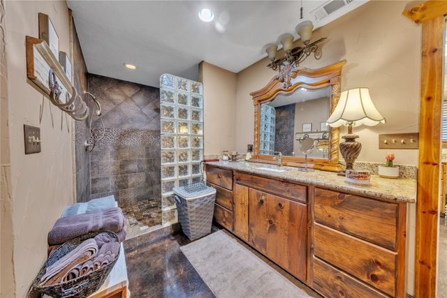 209 Dixie Road, Weatherford, TX 76087