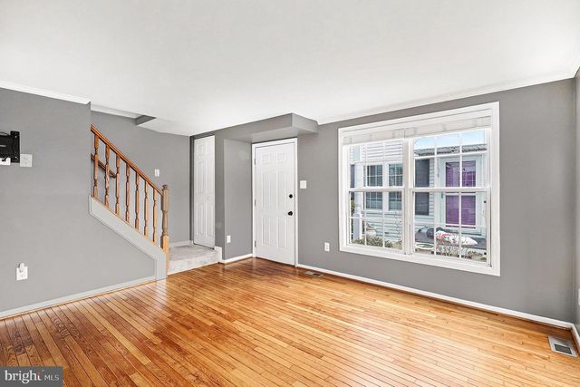 122 E GLEBE RD, Alexandria, VA 22305