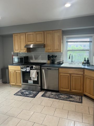 155 Lincoln Avenue 2 Floor, Yonkers, NY 10704