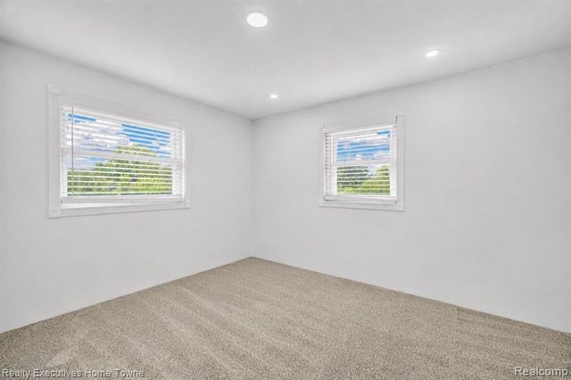 5938 Avalon Circle, Lexington, MI 48450