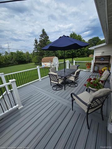 5938 Avalon Circle, Lexington, MI 48450