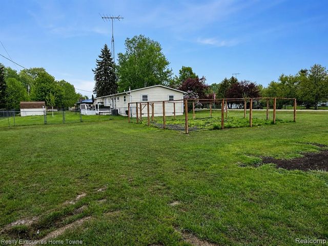 5938 Avalon Circle, Lexington, MI 48450