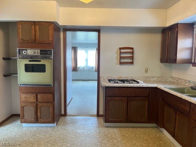 7408 Denny Drive, North Ridgeville, OH 44039