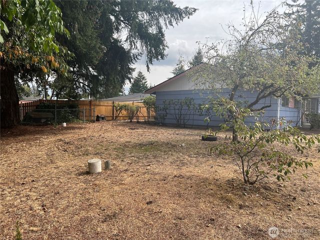 13617 Yakima Avenue S, Tacoma, WA 98444