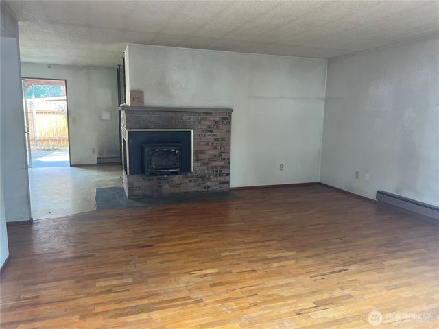 13617 Yakima Avenue S, Tacoma, WA 98444