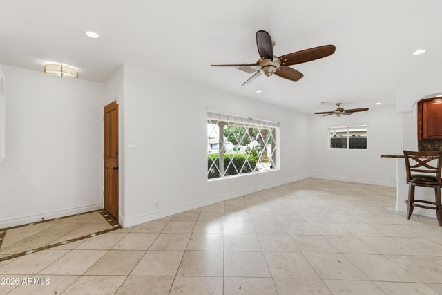 1924 E COOLIDGE Street, Phoenix, AZ 85016